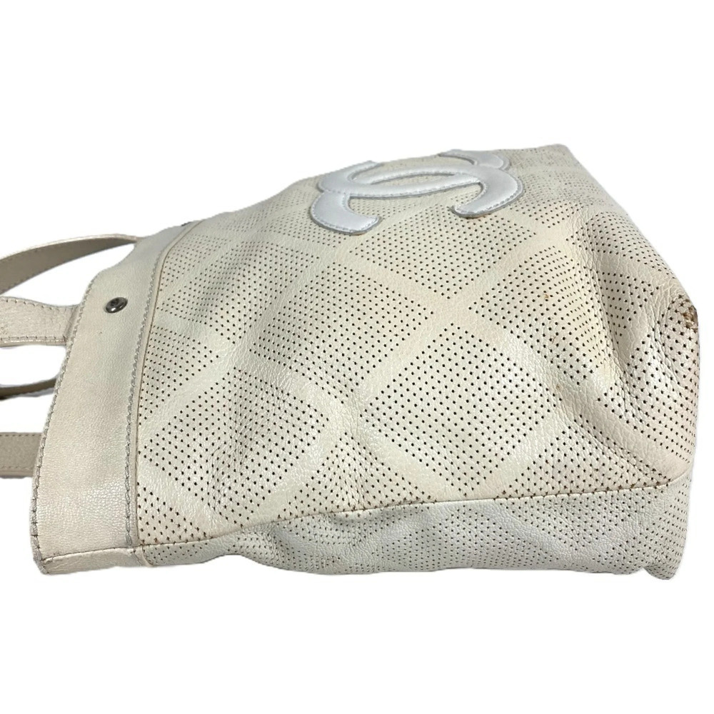CHANEL White Leather Logo Tote Bag - Picture 12 of 16
